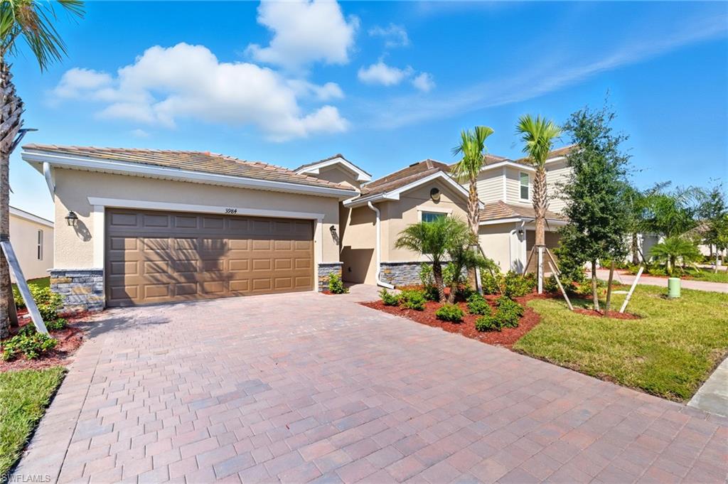 HAMPTON LAKES - Residential Lease