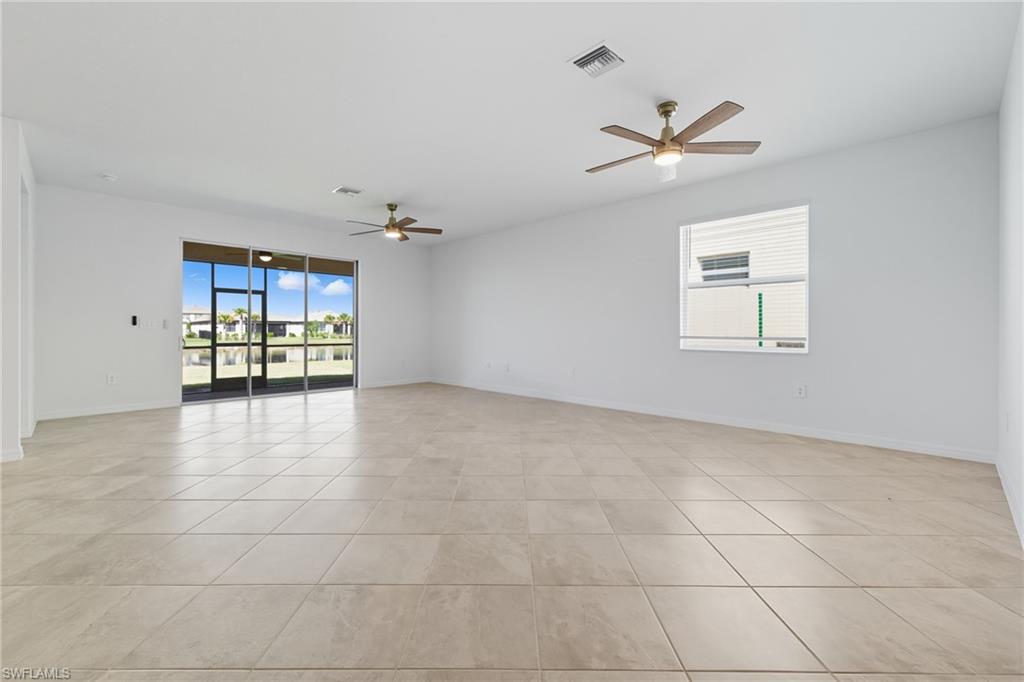 HAMPTON LAKES - Residential Lease