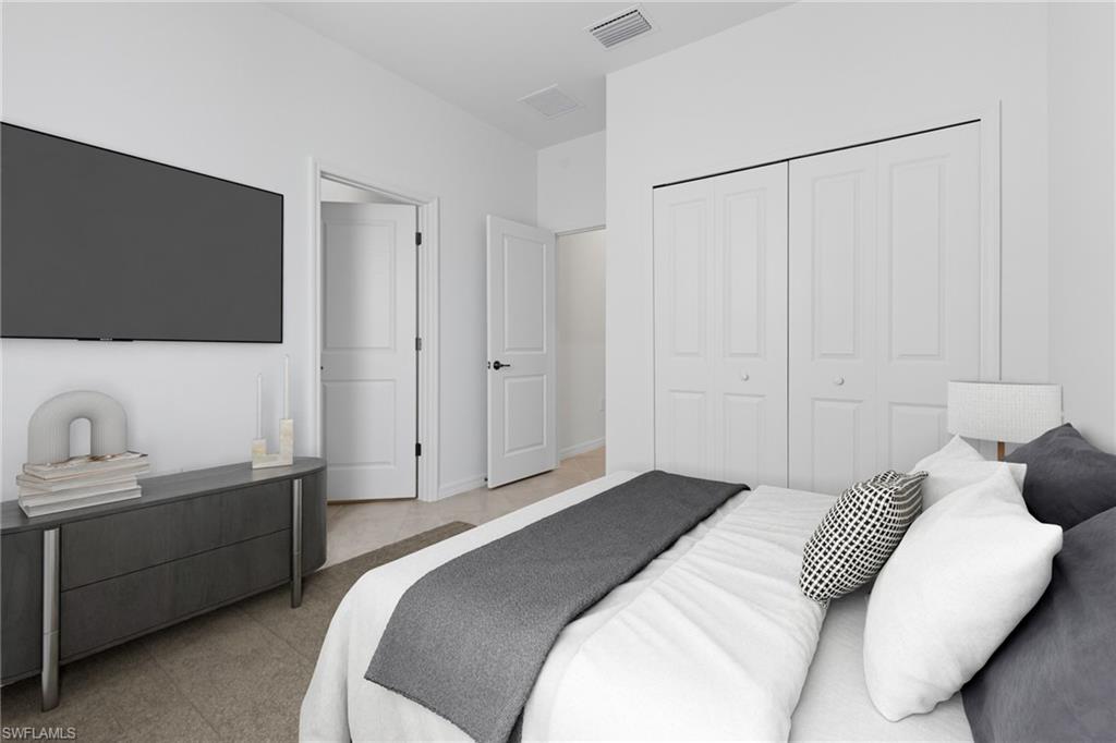 HAMPTON LAKES - Residential Lease