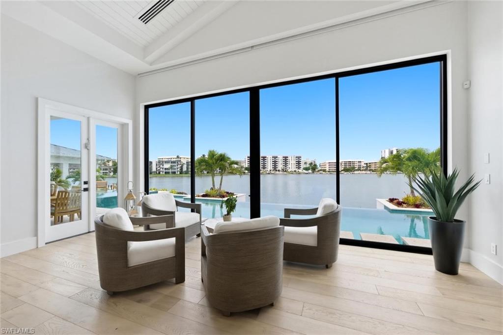 MOORINGS - Residential Lease