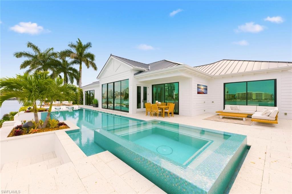 MOORINGS - Residential Lease