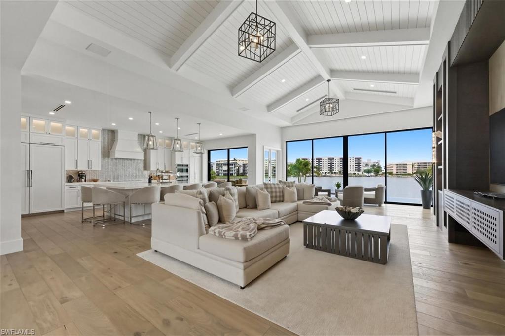 MOORINGS - Residential Lease
