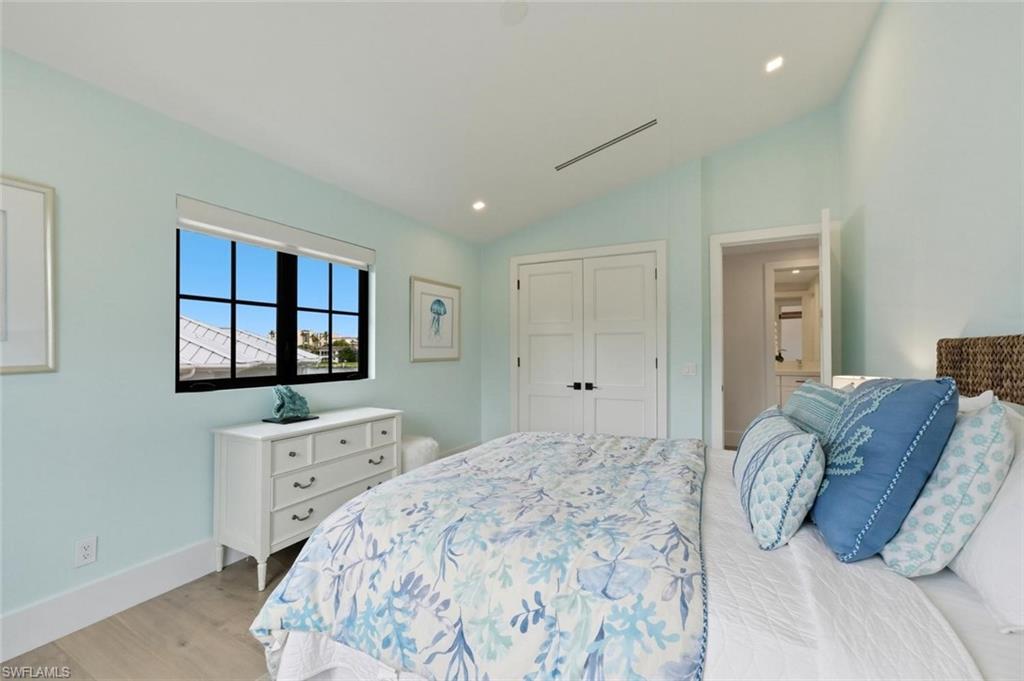 MOORINGS - Residential Lease