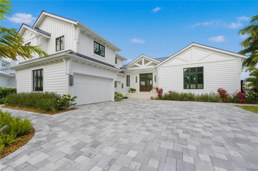 MOORINGS - Residential Lease