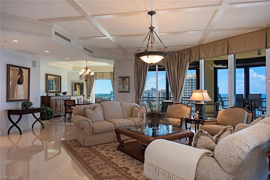 SEASONS AT NAPLES CAY - Residential