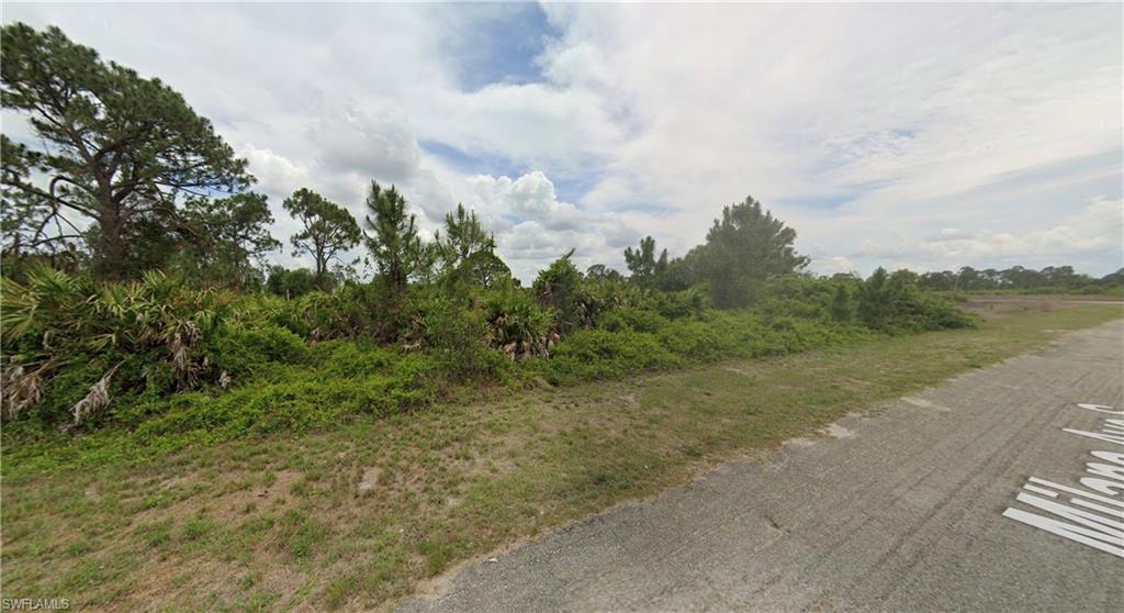 LEHIGH ACRES - Land