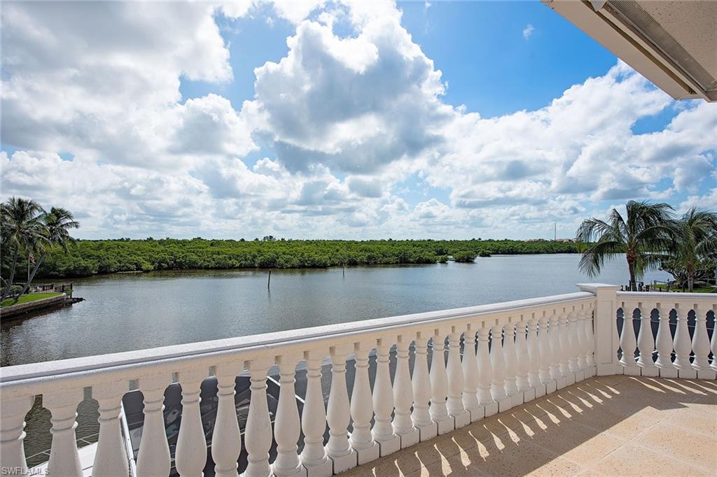 ROYAL HARBOR - Residential