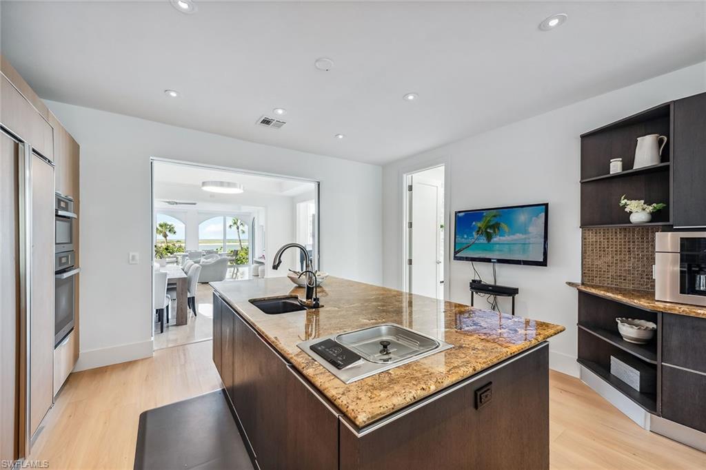 HIDEAWAY BEACH - Residential