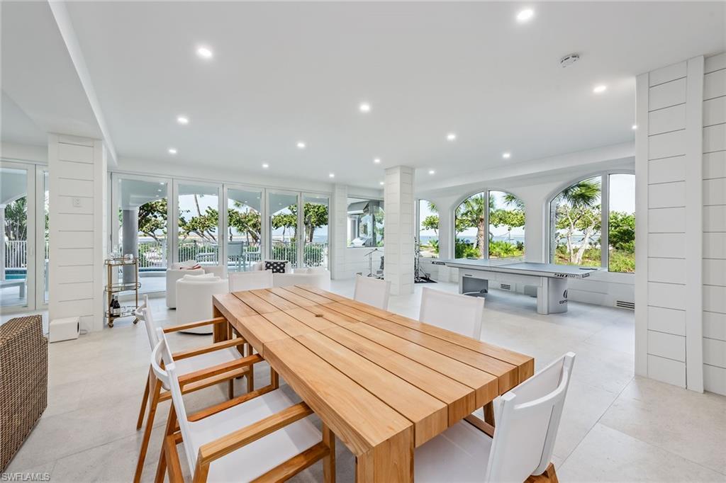 HIDEAWAY BEACH - Residential