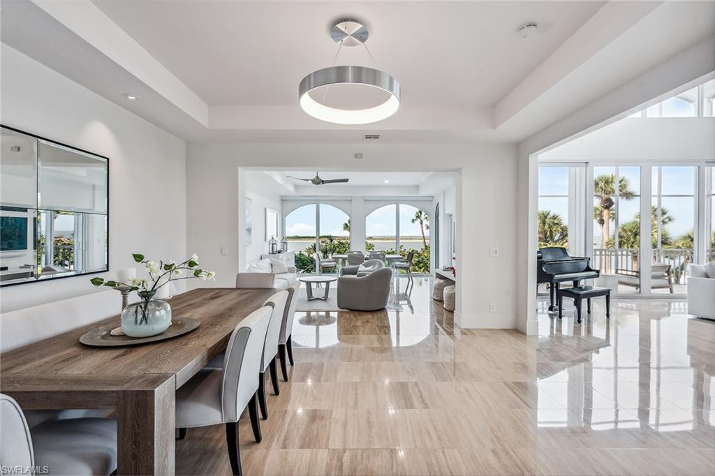 HIDEAWAY BEACH - Residential