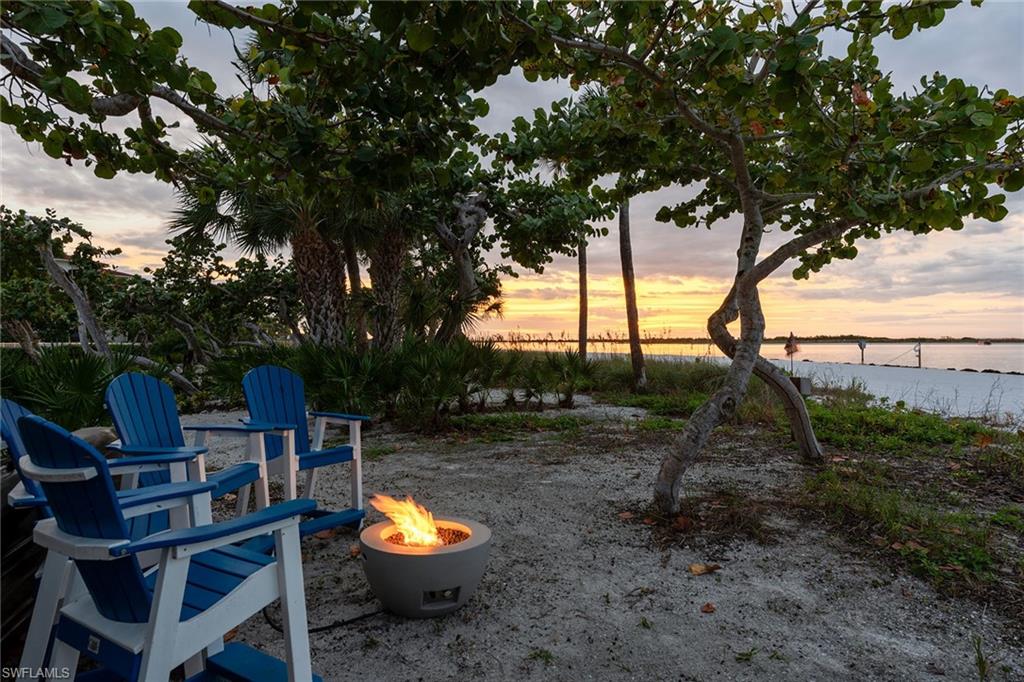 HIDEAWAY BEACH - Residential