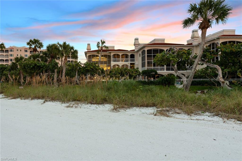 HIDEAWAY BEACH - Residential