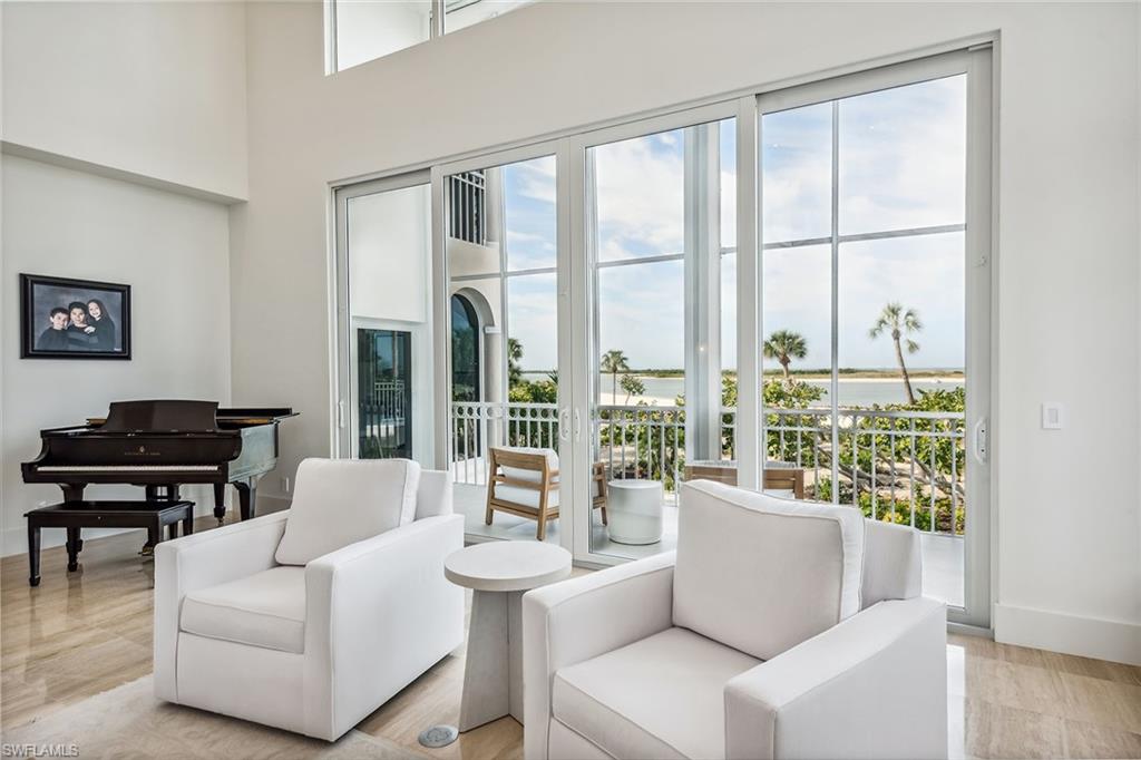 HIDEAWAY BEACH - Residential