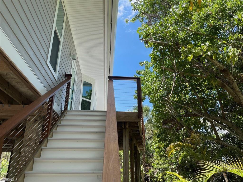 BEACH VILLAS OF UPPER CAPTIVA CONDOMINIUM - Residential