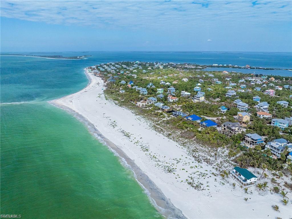 BEACH VILLAS OF UPPER CAPTIVA CONDOMINIUM - Residential