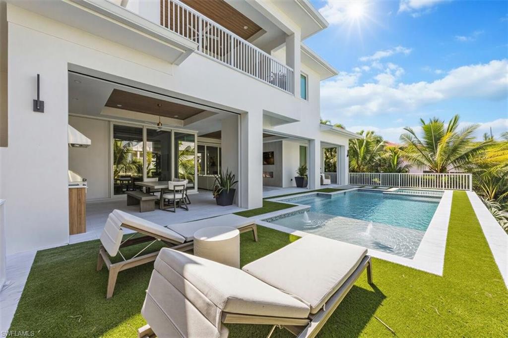 OLDE NAPLES - Residential
