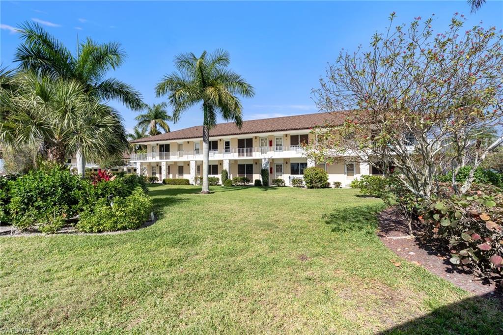 AQUARIUS APTS OF MARCO ISLAND - Residential