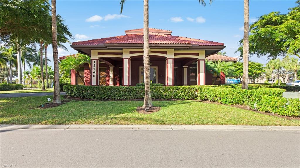 PRENTISS POINTE - Residential