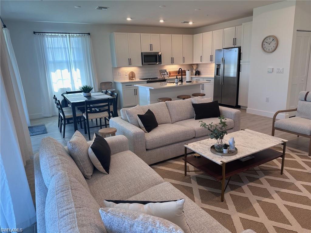 VILLA MAR BONITA BEACH - Residential Lease