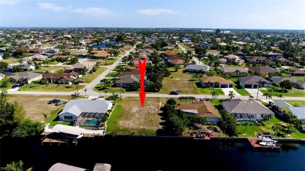 CAPE CORAL - Land