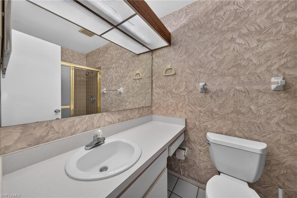 FOXMOOR LAKES - Residential
