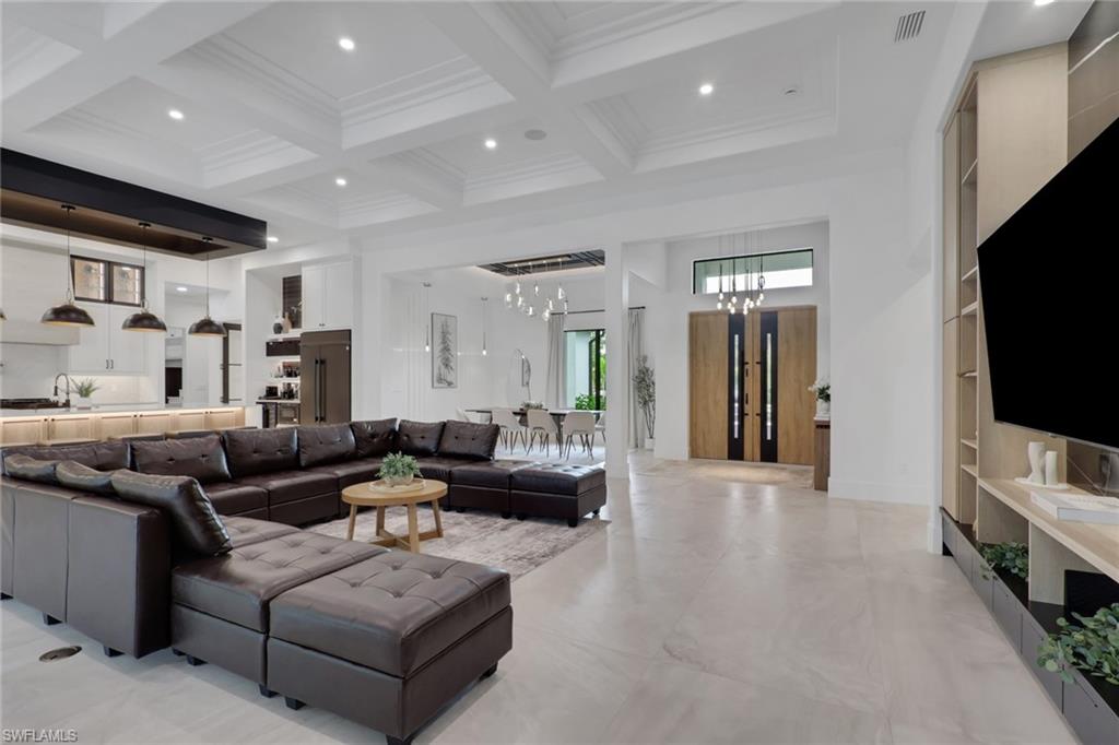 GOLDEN GATE ESTATES - Residential