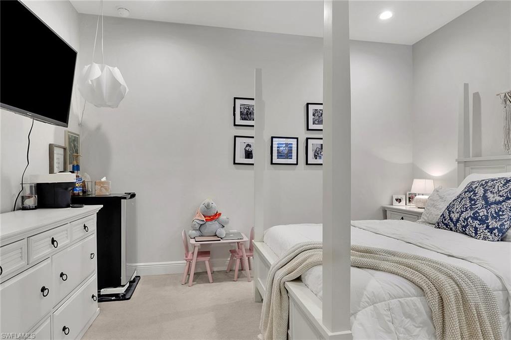 RICHMOND PARK - Residential