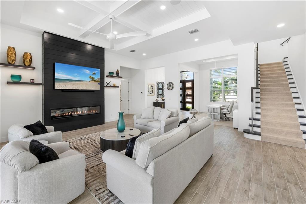 MARCO ISLAND - Residential