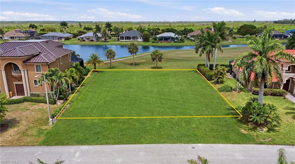 ROYAL TEE COUNTRY CLUB ESTATES - Land