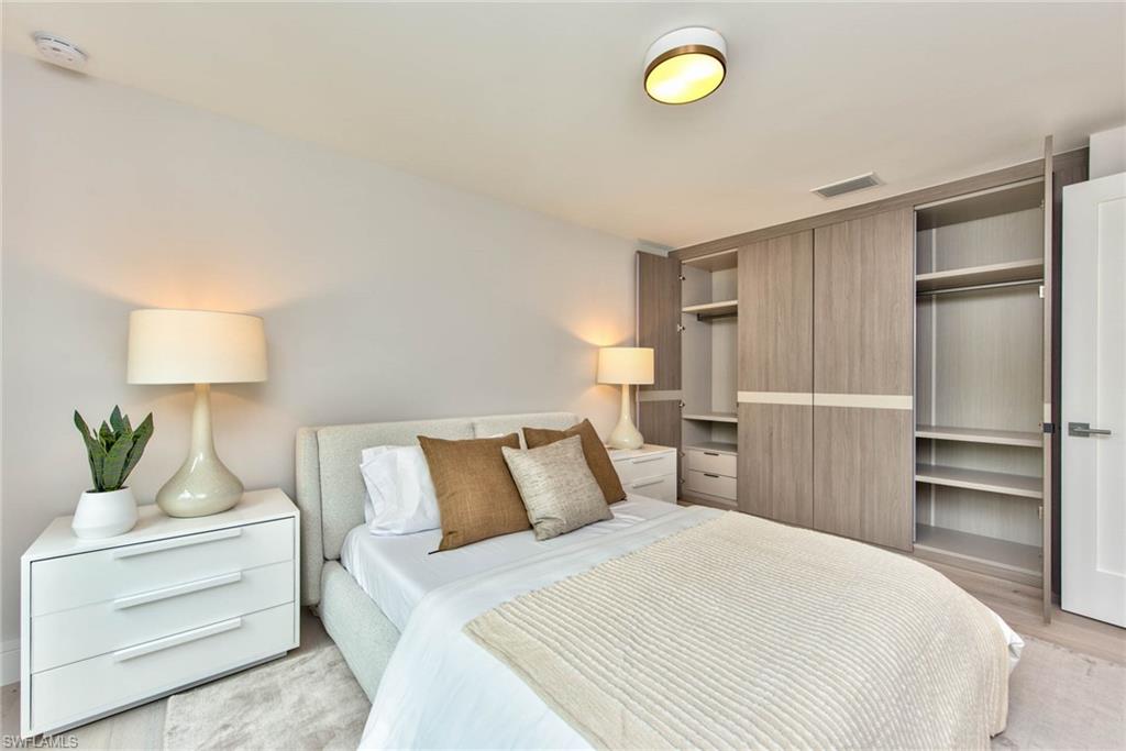 OAKMONT - Residential