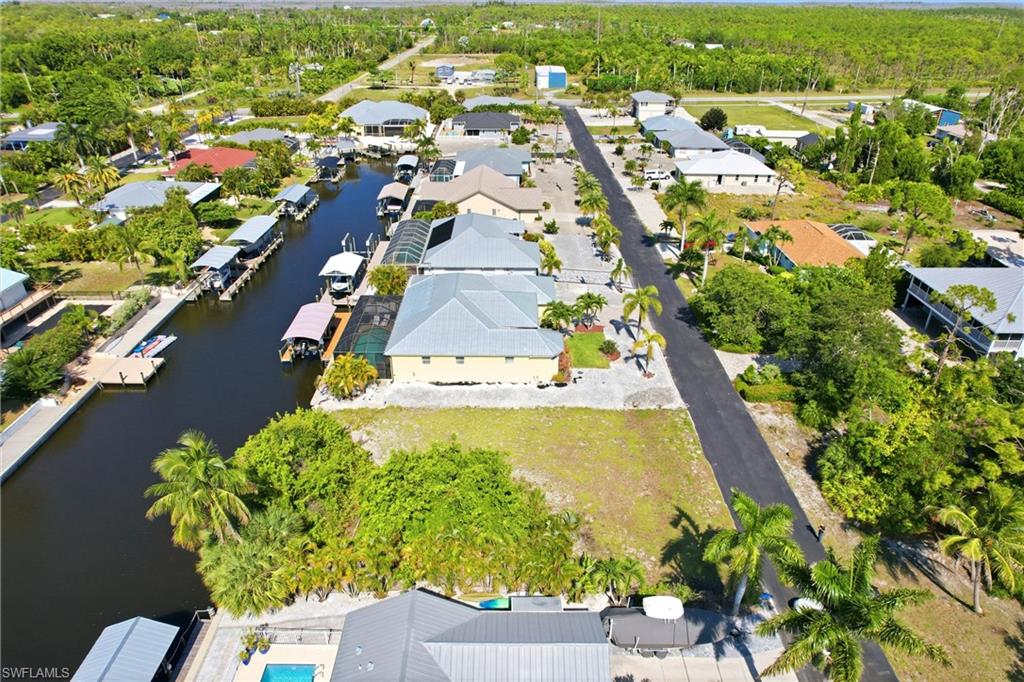 MANATEE BAY UNRECORDED SUBDIVISION - Land