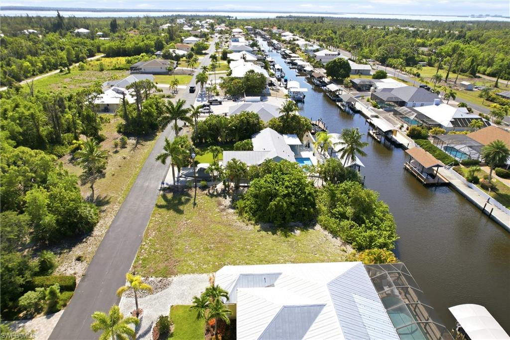 MANATEE BAY UNRECORDED SUBDIVISION - Land
