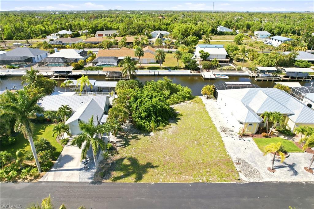 MANATEE BAY UNRECORDED SUBDIVISION - Land