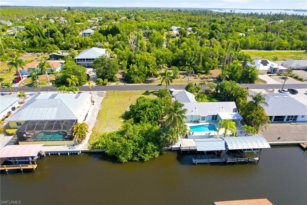MANATEE BAY UNRECORDED SUBDIVISION - Land