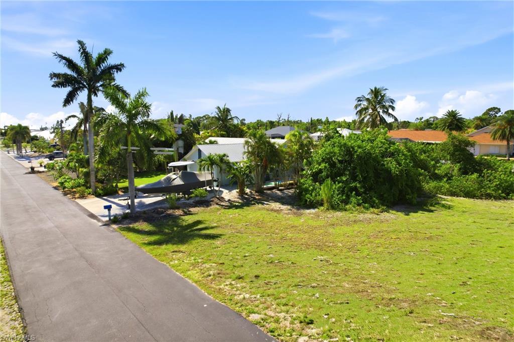 MANATEE BAY UNRECORDED SUBDIVISION - Land