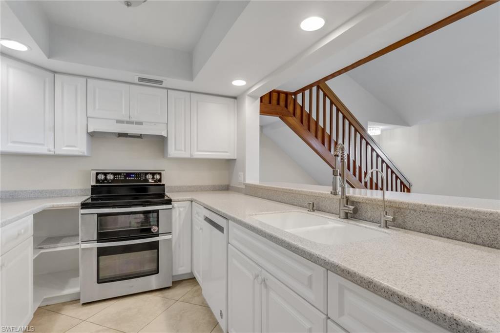 TIMBERWOOD OF NAPLES - Residential