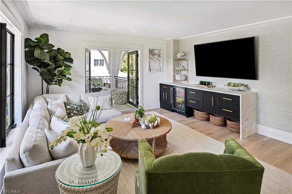 OLDE NAPLES - Residential