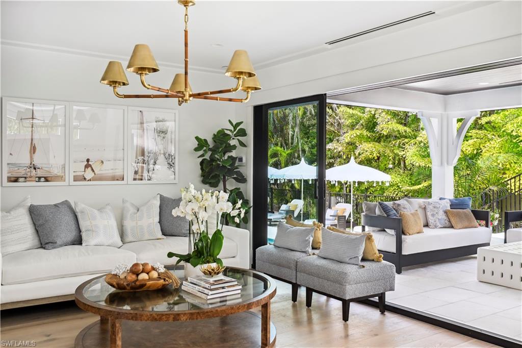 OLDE NAPLES - Residential