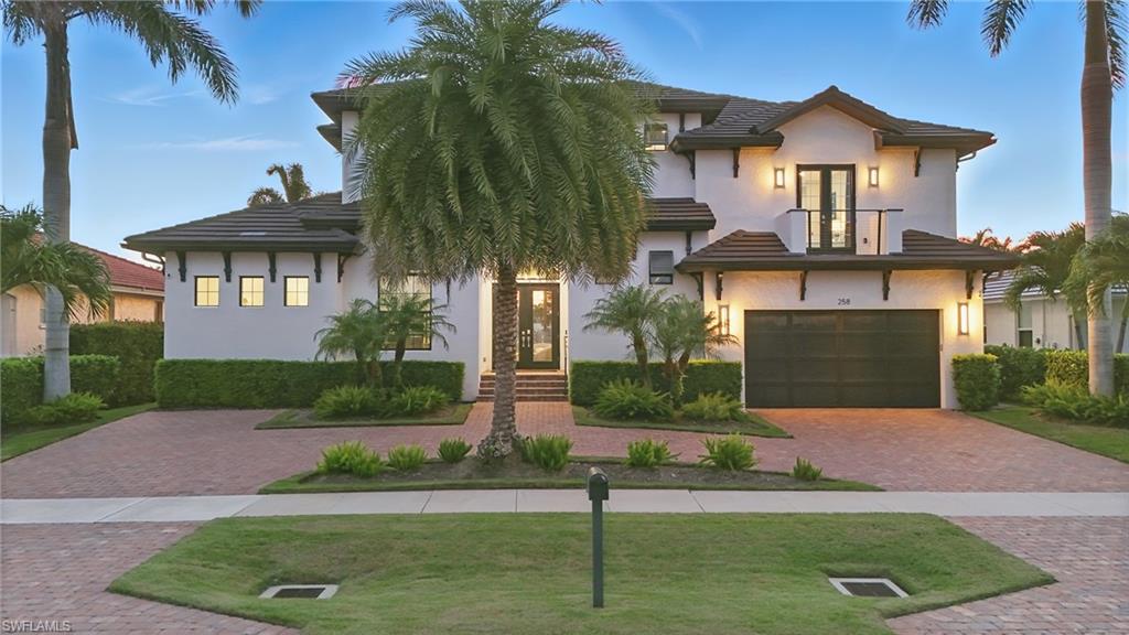MARCO BEACH - Residential