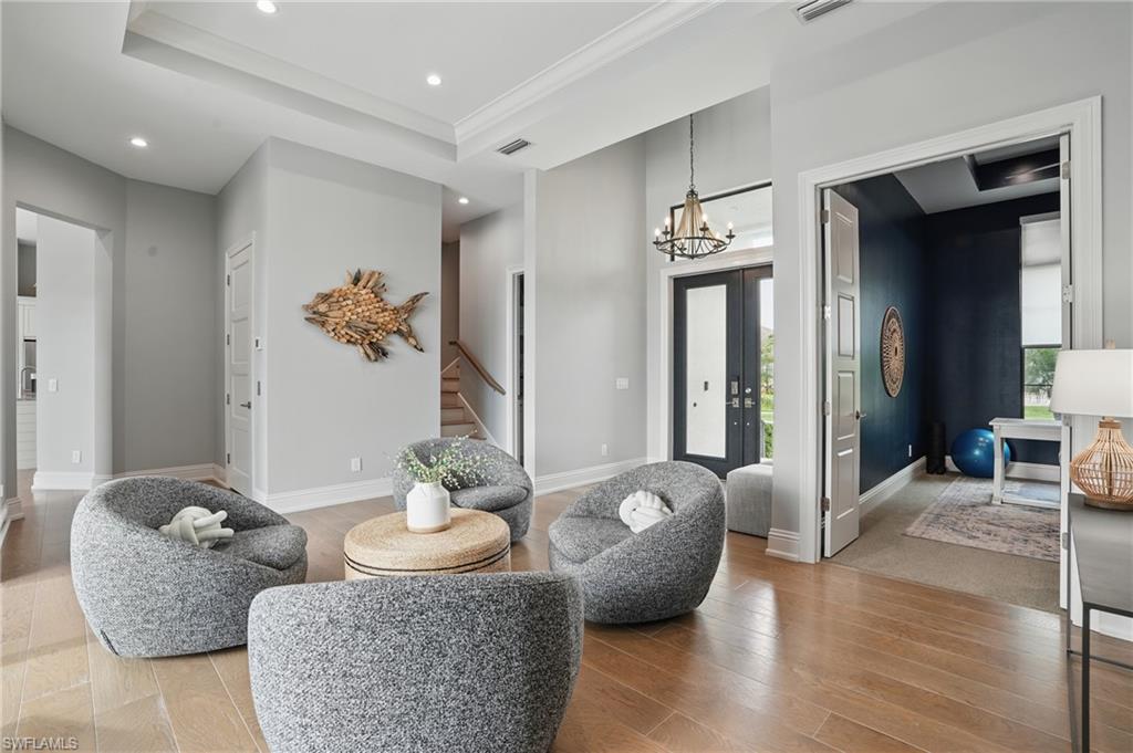 MARCO BEACH - Residential