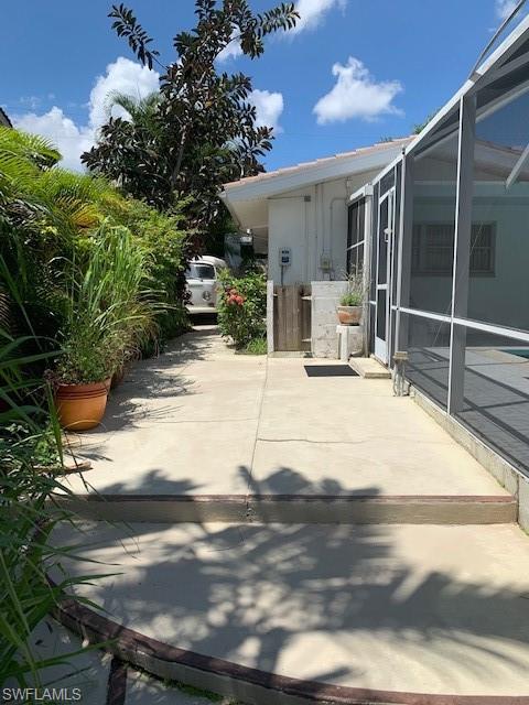 BELLE AIRE LAGOON - Residential