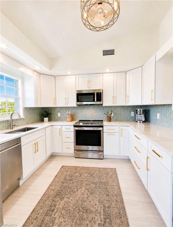 RIVERS EDGE - Residential