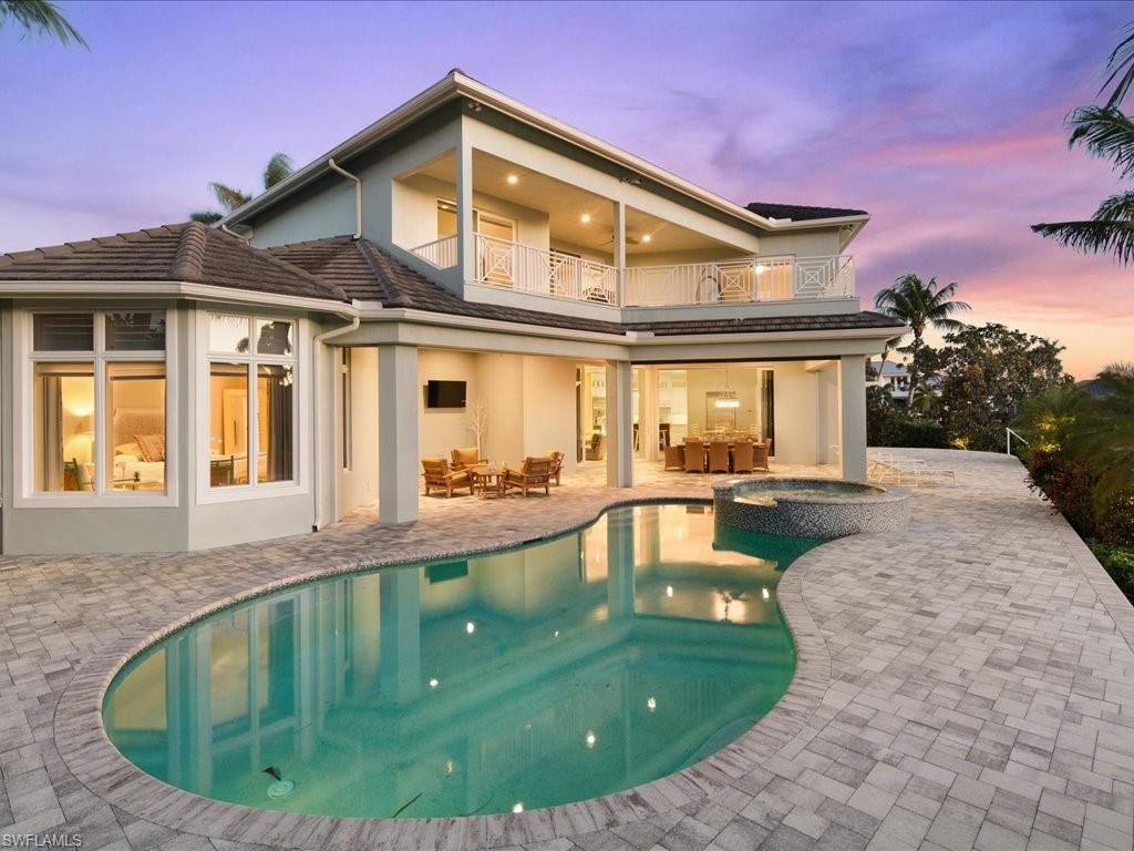 MARCO BEACH - Residential