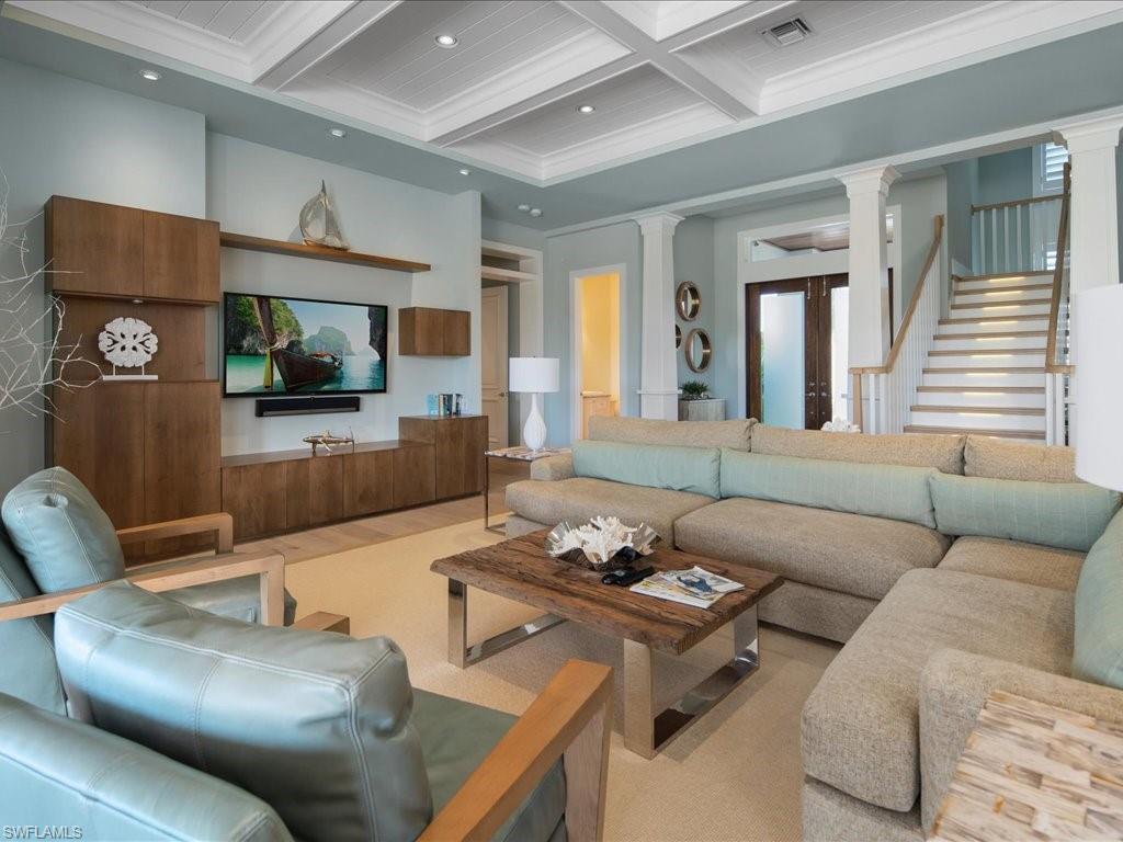 MARCO BEACH - Residential