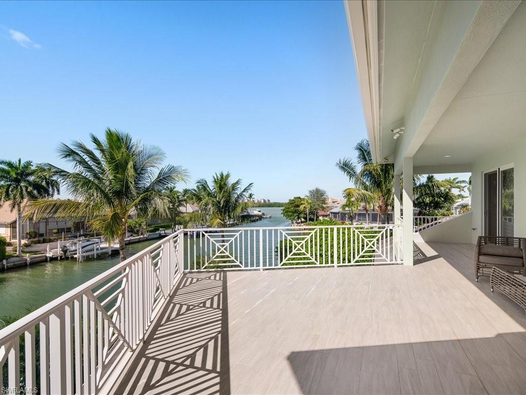 MARCO BEACH - Residential