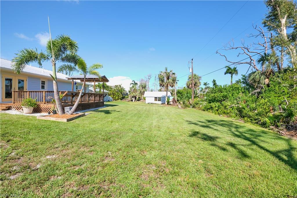 PINE ISLAND TROPICAL HOMESITES - Residential