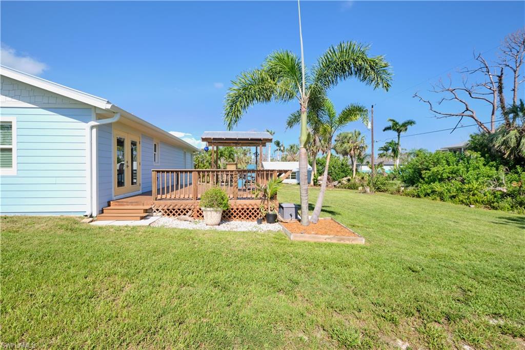 PINE ISLAND TROPICAL HOMESITES - Residential