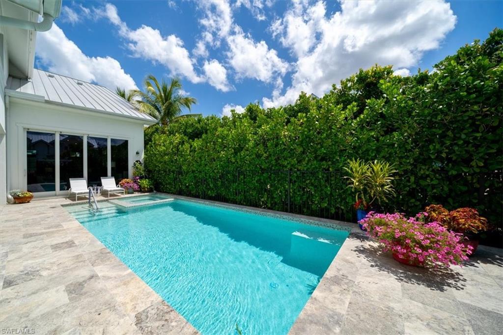 MANGROVE BAY - Residential