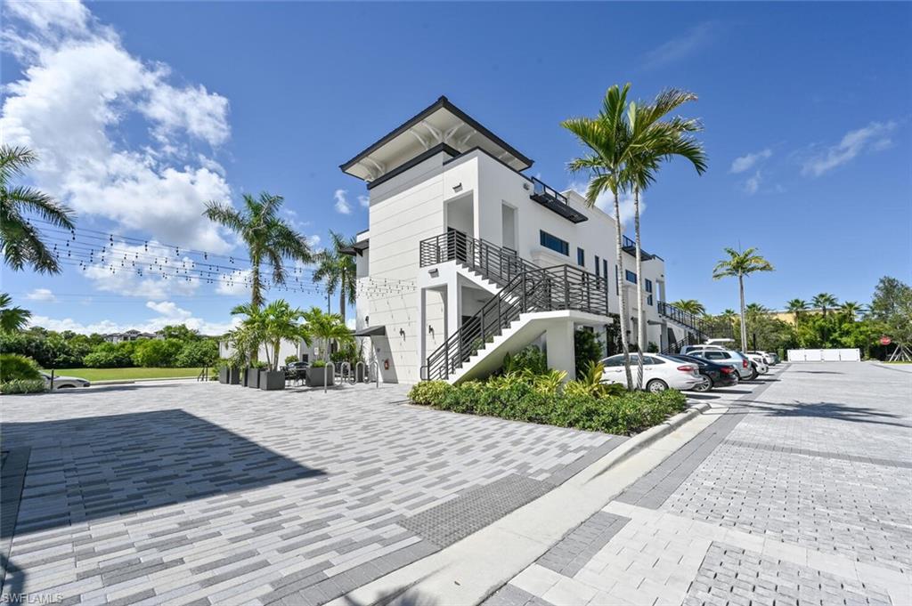 ELEVEN ELEVEN CENTRAL - Residential Lease