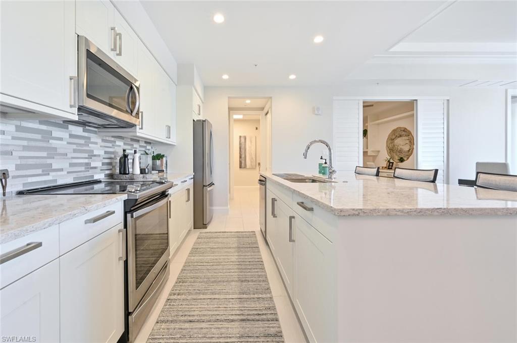 ELEVEN ELEVEN CENTRAL - Residential Lease